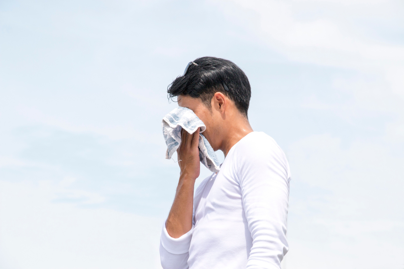ချွေးစေးထွက်ခြင်း နှင့် ညဘက်ချွေးထွက်ခြင်းကို ဖြစ်စေသော အကြောင်းရင်းတွေက ဘာတွေလဲ