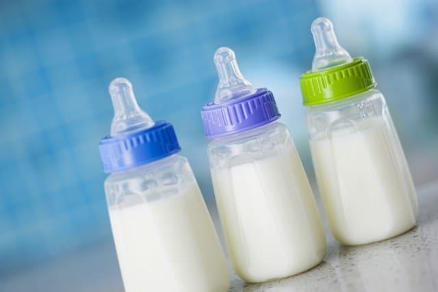 ကလေးနို့ဘူး ဘယ်လိုဖျော်မလဲ