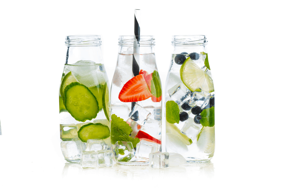 အသားအရေကိုကြည်လင်စေမယ့် Detox Water ဘယ်လိုလုပ်မလဲ