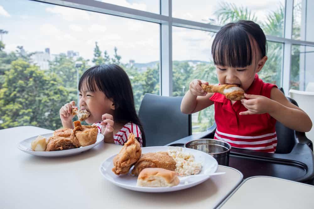 ရင်သွေးတွေ ကောင်းမွန်စွာဖွံ့ဖြိုးလာအောင် ဘယ်လိုအာဟာရဓာတ်တွေ ဖြည့်ဆည်းပေးကြမလဲ