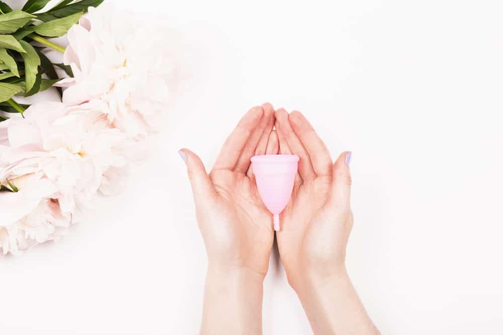 လူပြောများနေတဲ့ Menstrual Cup က  တကယ်ရော ကျန်းမာရေးနဲ့ ညီညွတ်ရဲ့လား