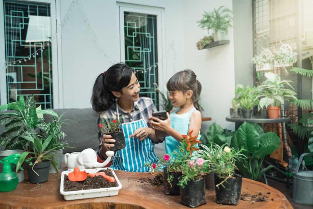 ကိုဗစ်ကာလမှာ ကလေးတွေကို ဒီနည်းလမ်းတွေနဲ့ ထိန်းကျောင်းပါ။