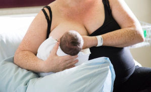 အမြွာလေး တွေကို နို့ဘယ်လိုတိုက်ကြမလဲ။