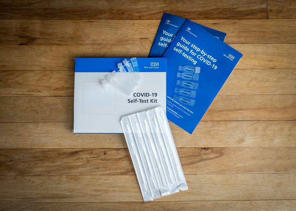 ကိုဗစ် Antigen test kit ကို အိမ်မှာပဲ စစ်မယ်ဆိုရင်