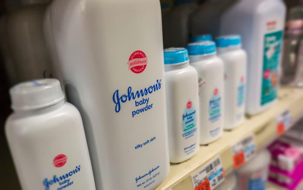 Johnson & Johnson မှ Talc ပေါင်ဒါများ ထုတ်လုပ်မှုကို ရပ်တန့်မည်